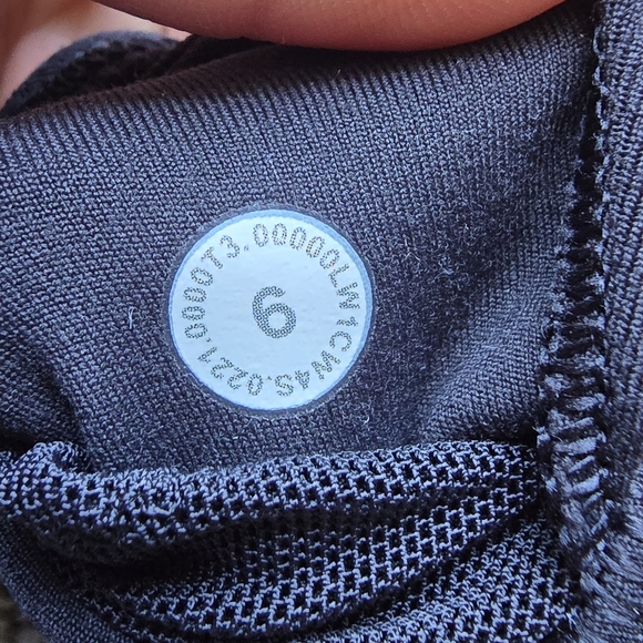 Lululemon Athletica Black Tank Top - Picture 4 of 4